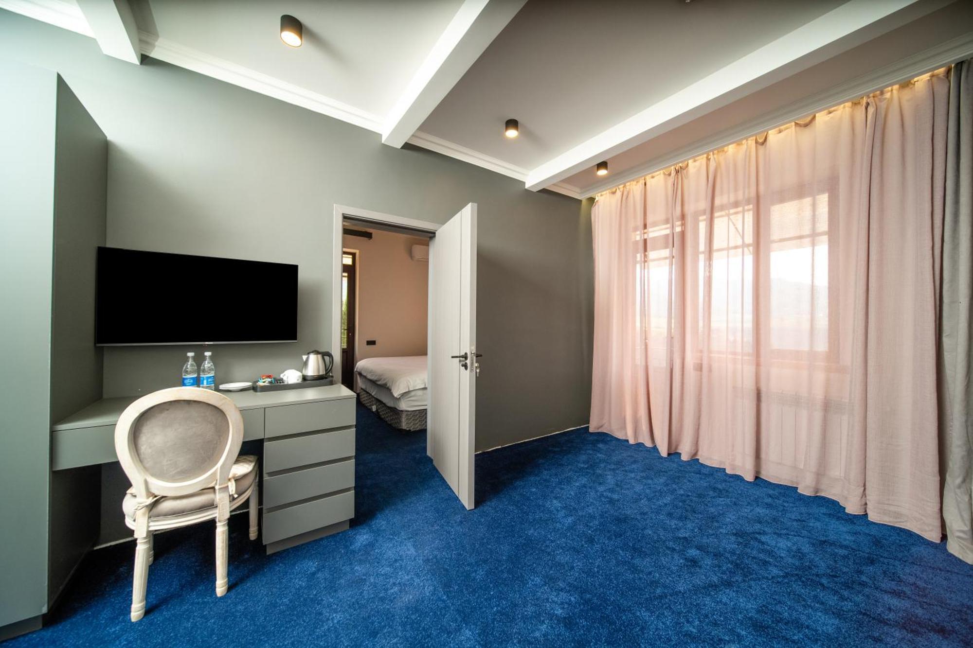 Hotel Qefilyan Sanain Bagian luar foto