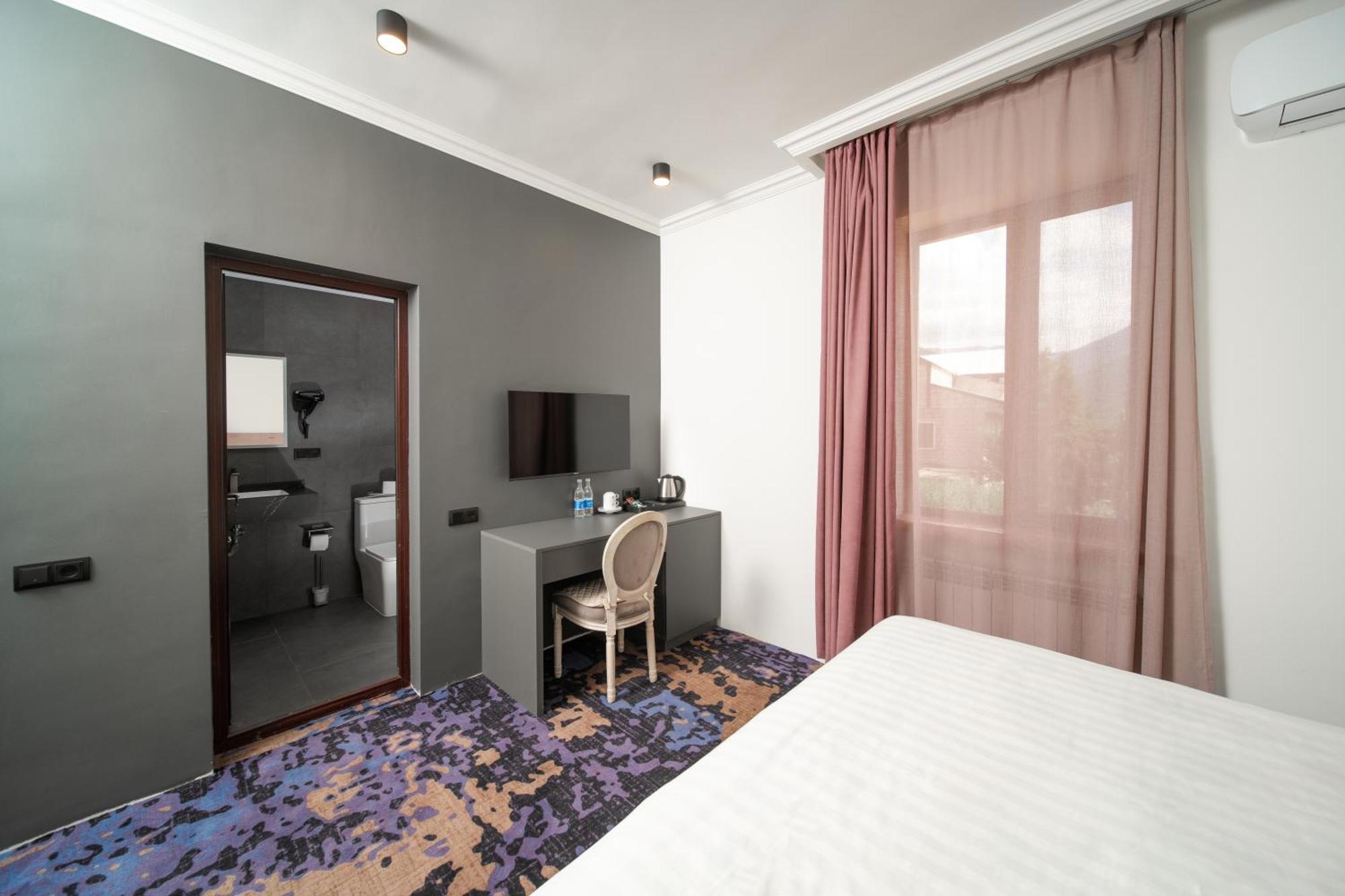 Hotel Qefilyan Sanain Bagian luar foto