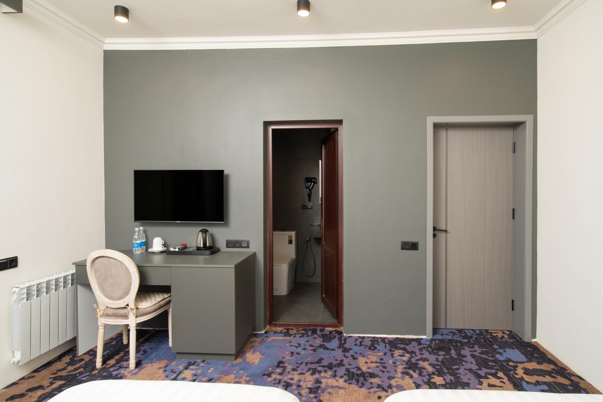 Hotel Qefilyan Sanain Bagian luar foto